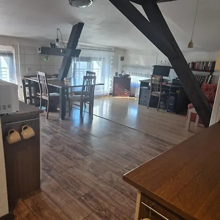 Apartmán Mieszkanie 100 M Dla 4- 8 Osob