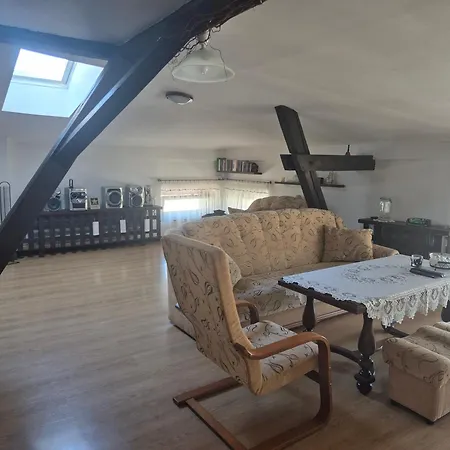 Mieszkanie 100 M Dla 4- 8 Osób *