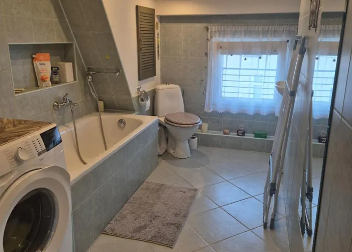 Mieszkanie 100 M Dla 4- 8 Osób Apartamento